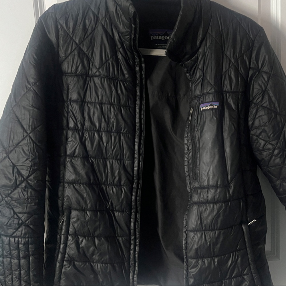 Patagonia women’s Black Puffer Jacket